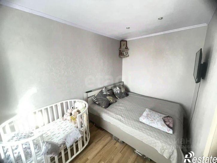3-комн квартира ул Анри Барбюса, 32,  д. 32