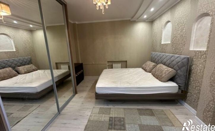 3-комн квартира улица Сен-Симона, 42 к4,  д. 42 к4