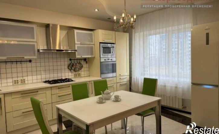 3-комн квартира ул Менжинского, 2,  д. 2