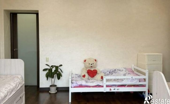 3-комн квартира ул Менжинского, 2,  д. 2