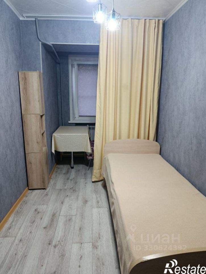 Комната пр-д Николая Островского, 12,  д. 12