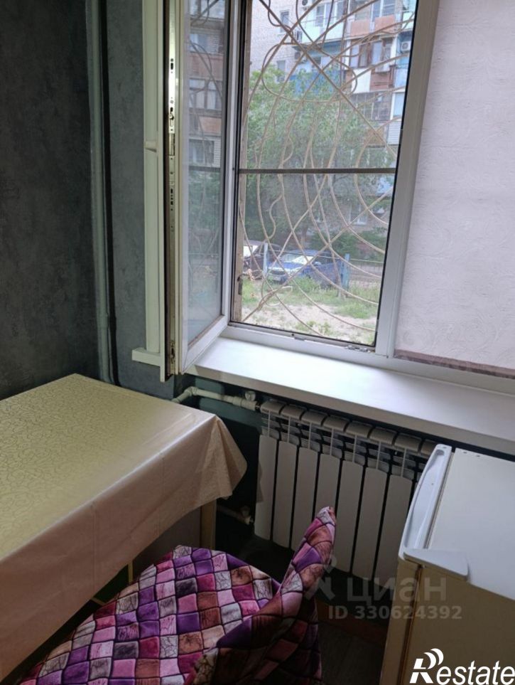 Комната пр-д Николая Островского, 12,  д. 12