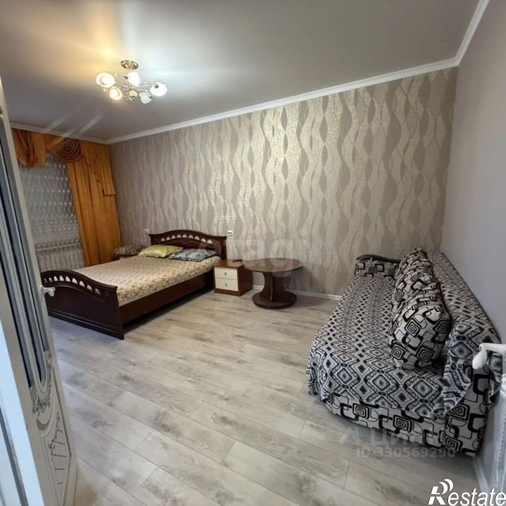 3-комн квартира ул Валерии Барсовой, 12,  д. 12