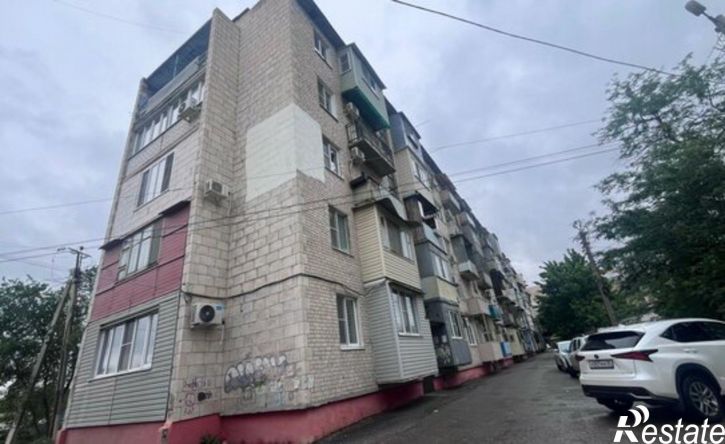 2-комн квартира ул Набережная 1 Мая, 9,  д. 9