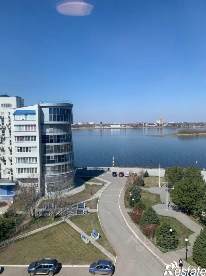 4-комн квартира проспект Губернатора Анатолия Гужвина, 3,  д. 3