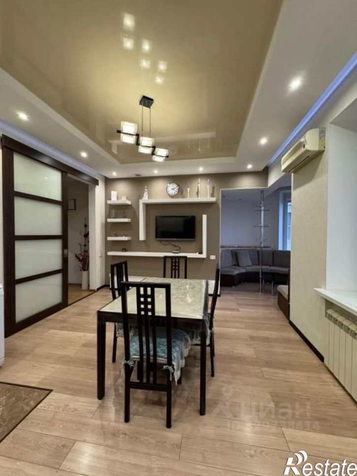 4-комн квартира бульвар Победы, 2,  д. 2