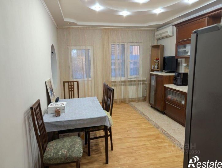 3-комн квартира улица Савушкина, 4 к1,  д. 4 к1