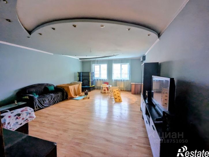 3-комн квартира улица Савушкина, 4 к1,  д. 4 к1