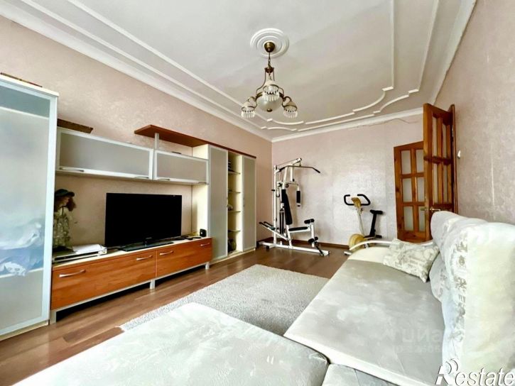 3-комн квартира улица Софьи Перовской, 82 к2,  д. 82 к2