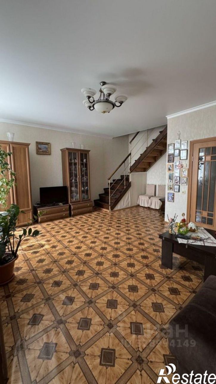 4-комн квартира ул Софьи Перовской, 89,  д. 89