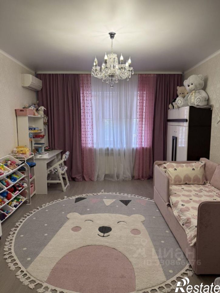 2-комн квартира улица Менжинского, 3,  д. 3