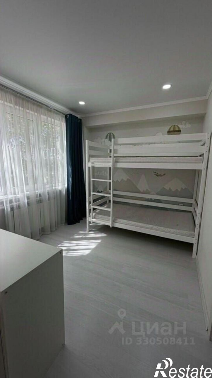 3-комн квартира Звёздная улица, 3,  д. 3
