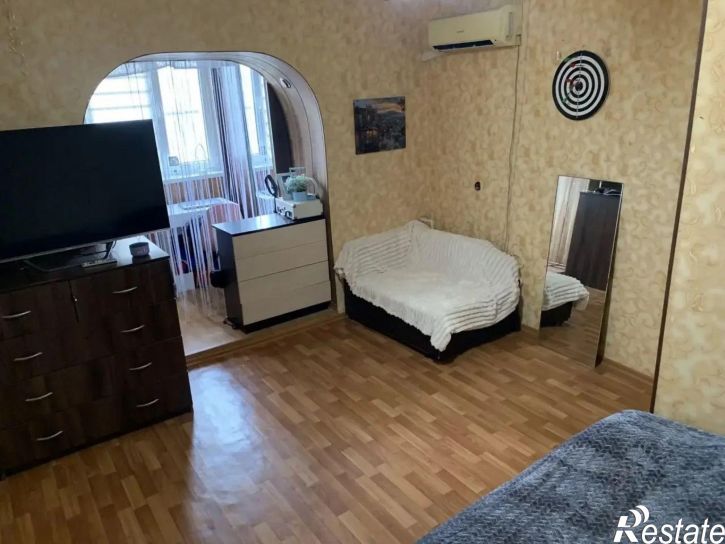1-комн квартира ул Космонавтов, 3,  д. 3