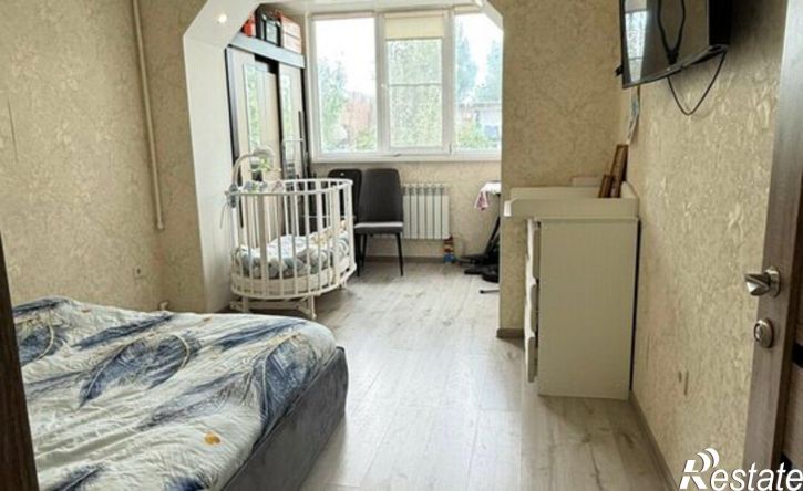 3-комн квартира улица Космонавта Комарова, 132,  д. 132