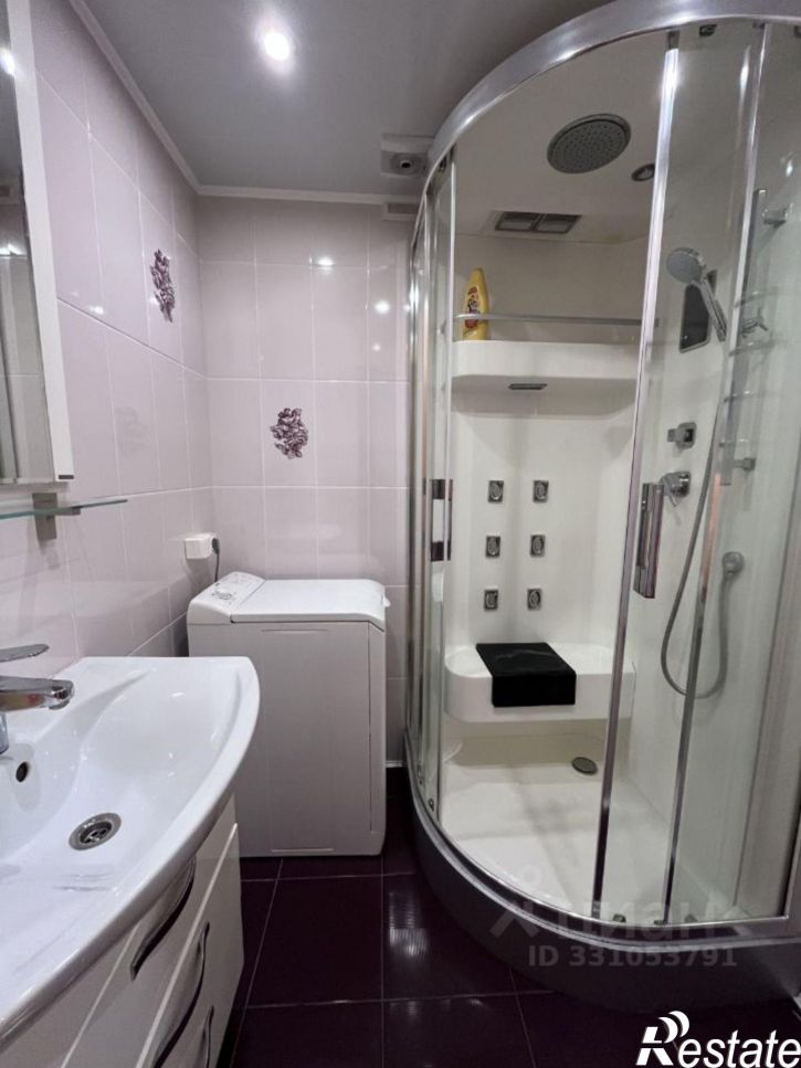 3-комн квартира улица Яблочкова, 42А,  д. 42А