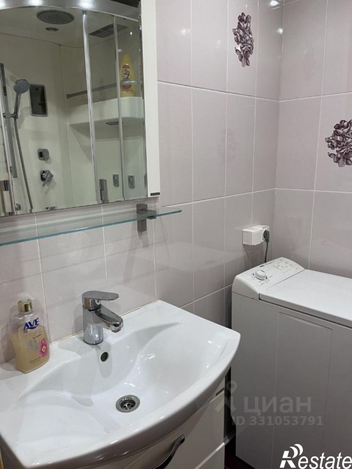 3-комн квартира улица Яблочкова, 42А,  д. 42А