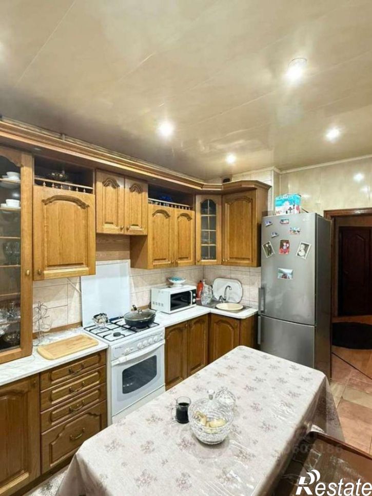 4-комн квартира улица Бабаевского, 39 к2,  д. 39 к2