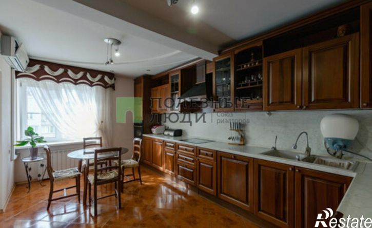 4-комн квартира улица Сен-Симона, 42 к3,  д. 42 к3