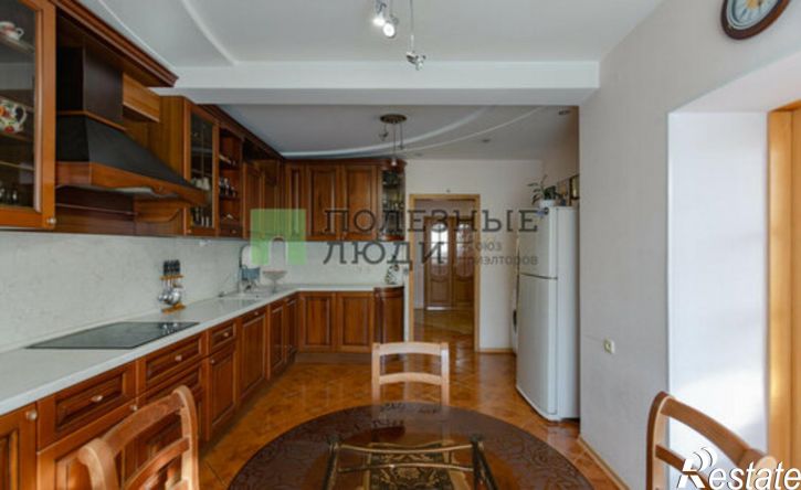 4-комн квартира улица Сен-Симона, 42 к3,  д. 42 к3