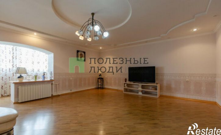 4-комн квартира улица Сен-Симона, 42 к3,  д. 42 к3