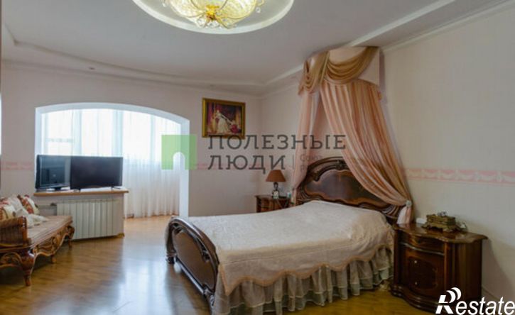 4-комн квартира улица Сен-Симона, 42 к3,  д. 42 к3