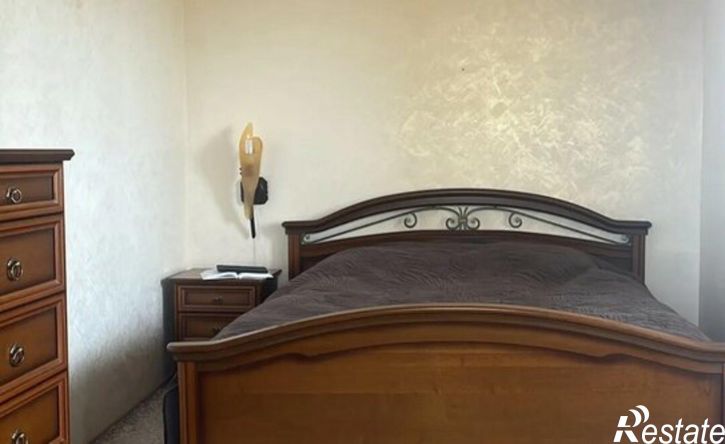 3-комн квартира улица Сен-Симона, 33 к1,  д. 33 к1