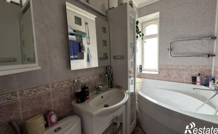 3-комн квартира улица Богдана Хмельницкого, 28,  д. 28