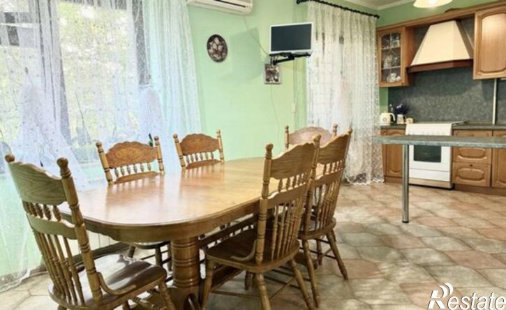 3-комн квартира ул Софьи Перовской, 89,  д. 89