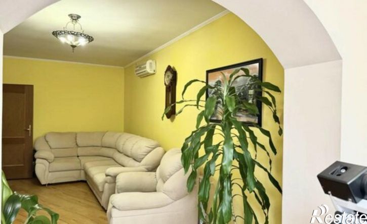 3-комн квартира ул Софьи Перовской, 89,  д. 89
