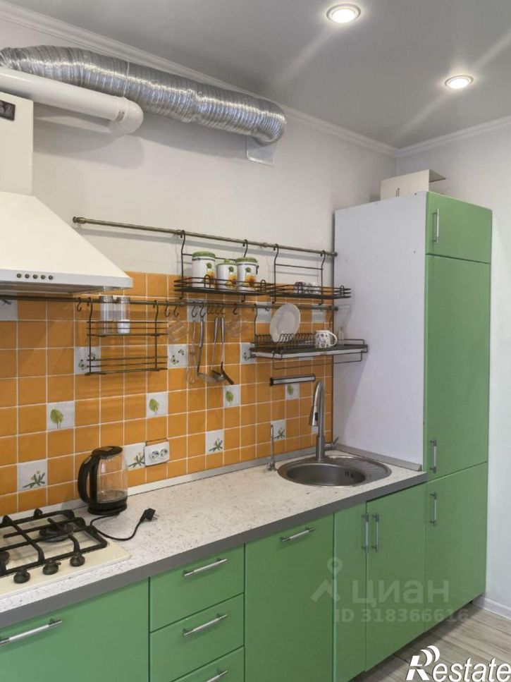 1-комн квартира улица Космонавтов, 18 к3,  д. 18 к3