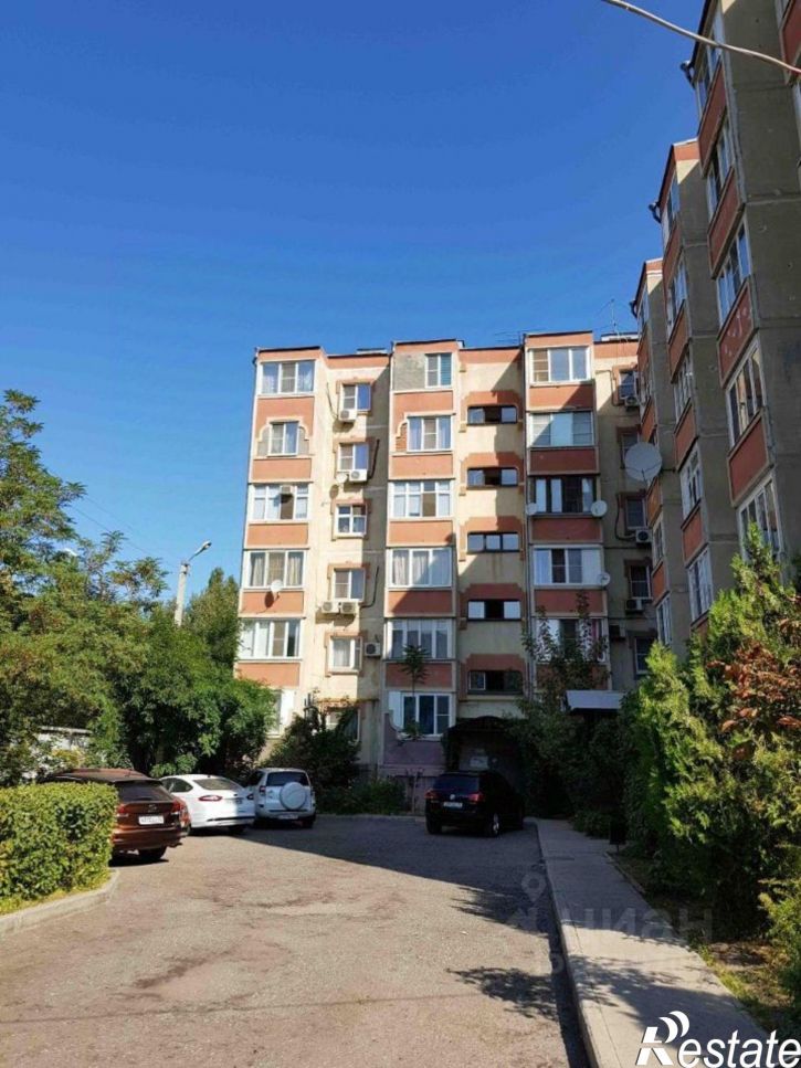 4-комн квартира улица Николая Островского, 140,  д. 140