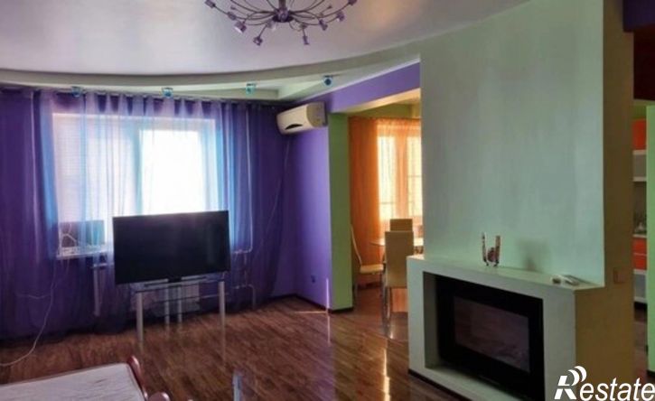 2-комн квартира улица Кирова, 84,  д. 84