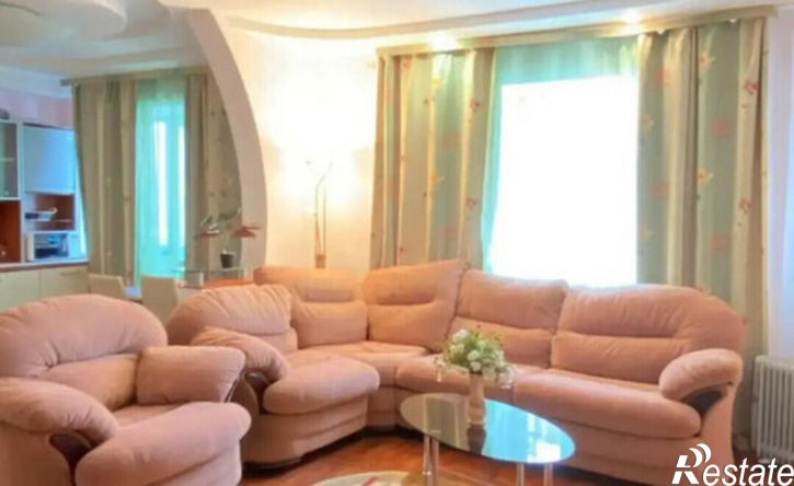 4-комн квартира ул Бурова, 10,  д. 10