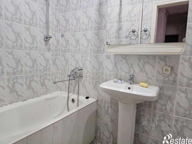 2-комн квартира улица Яблочкова, 15,  д. 15