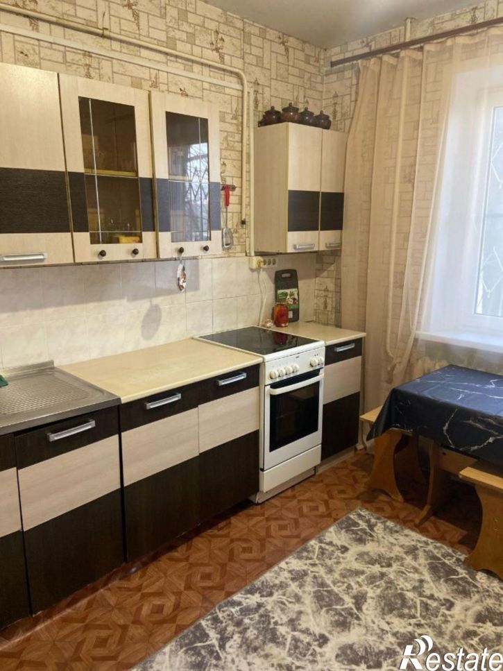 1-комн квартира улица Красная Набережная, 233,  д. 233