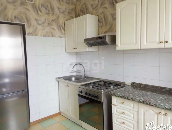 3-комн квартира улица Генерала Герасименко, 2,  д. 2