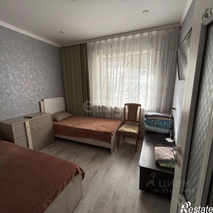 3-комн квартира улица Валерии Барсовой, 12,  д. 12