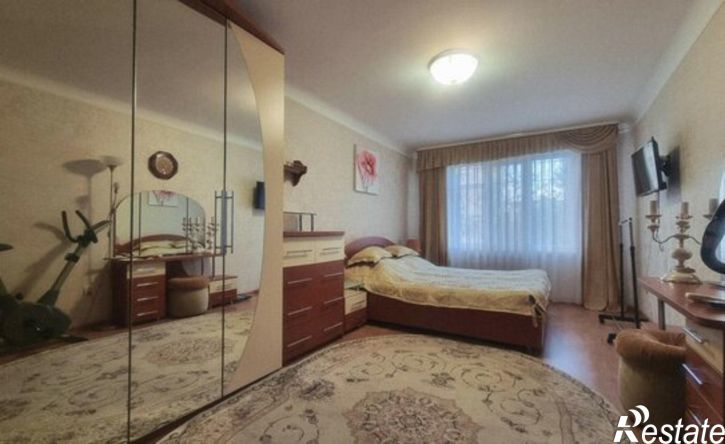 4-комн квартира Минусинская улица, 5,  д. 5
