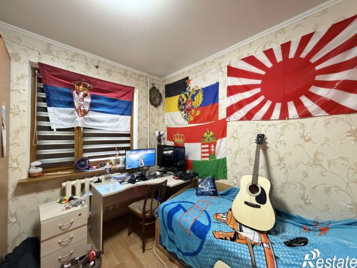 3-комн квартира улица Валерии Барсовой, 13,  д. 13