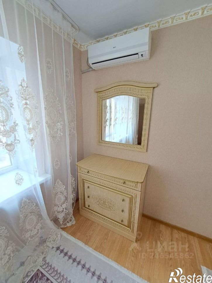 3-комн квартира улица Менжинского, 3,  д. 3