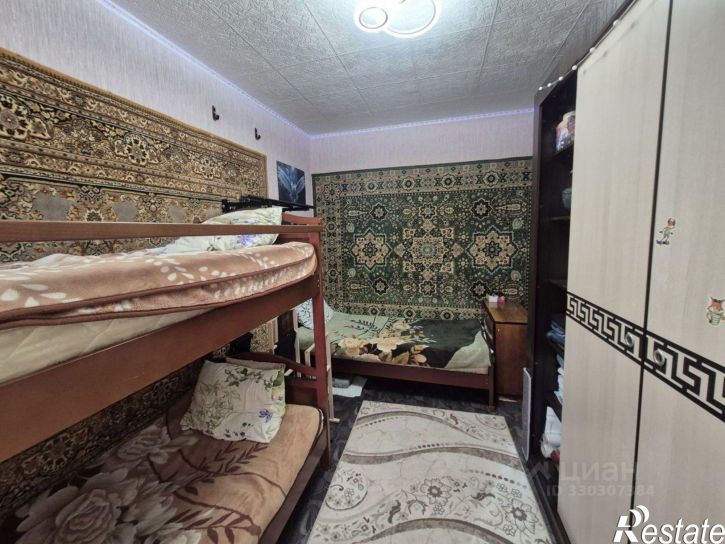 3-комн квартира улица Космонавтов, 4 к3,  д. 4 к3