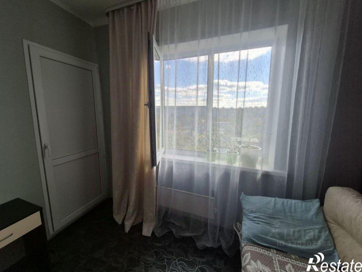3-комн квартира улица Космонавтов, 4 к3,  д. 4 к3