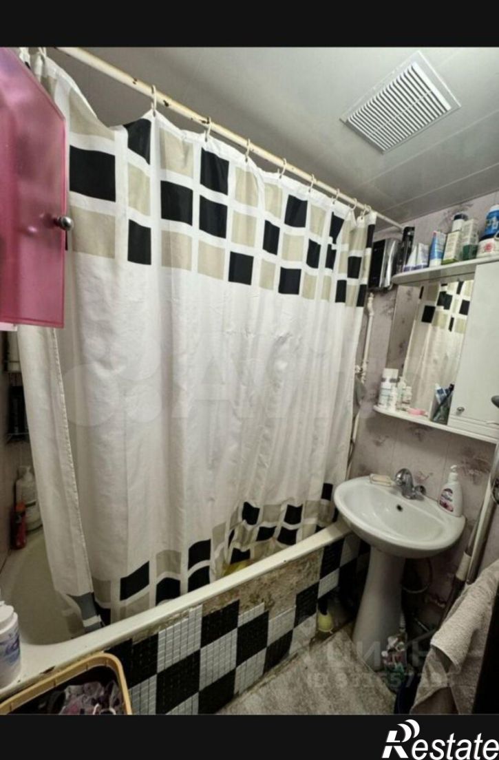2-комн квартира ул Звездная, 3 1,  д. 3 1,  к. 1