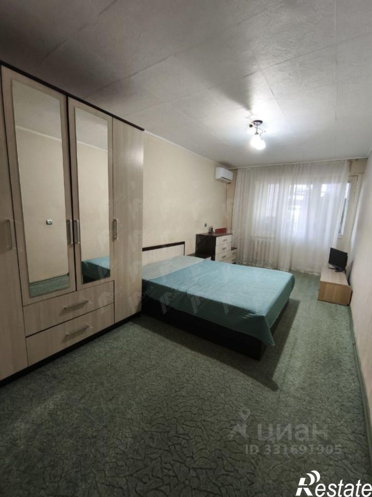 3-комн квартира ул Софьи Перовской, 101 12,  д. 101 12,  к. 12