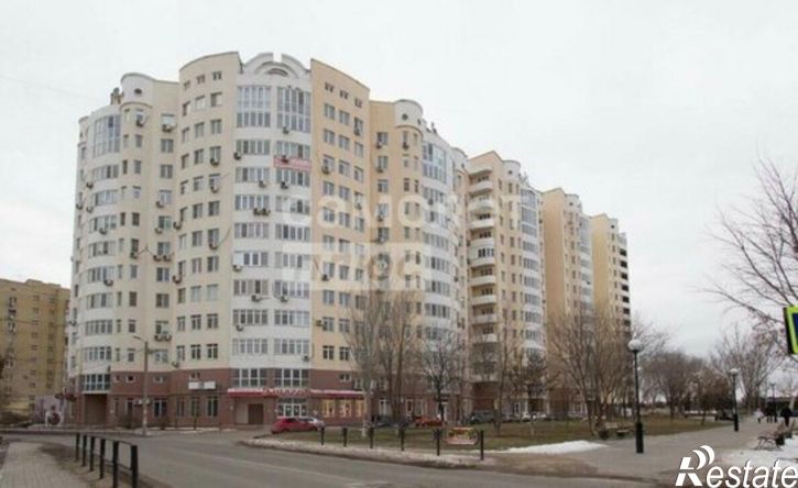 4-комн квартира б-р Победы, 2,  д. 2