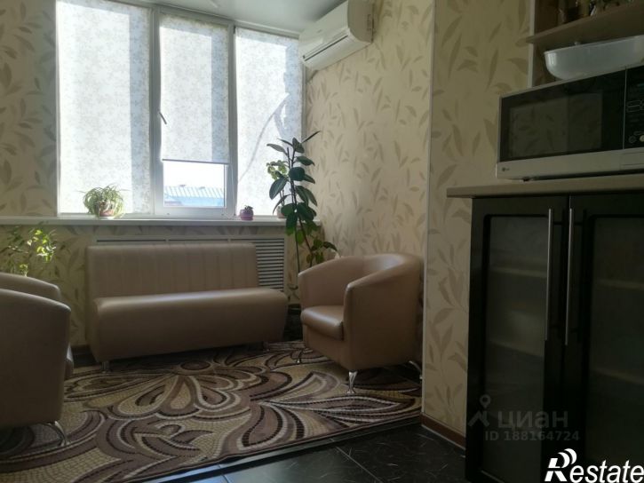 3-комн квартира улица Богдана Хмельницкого, 10 к1,  д. 10 к1