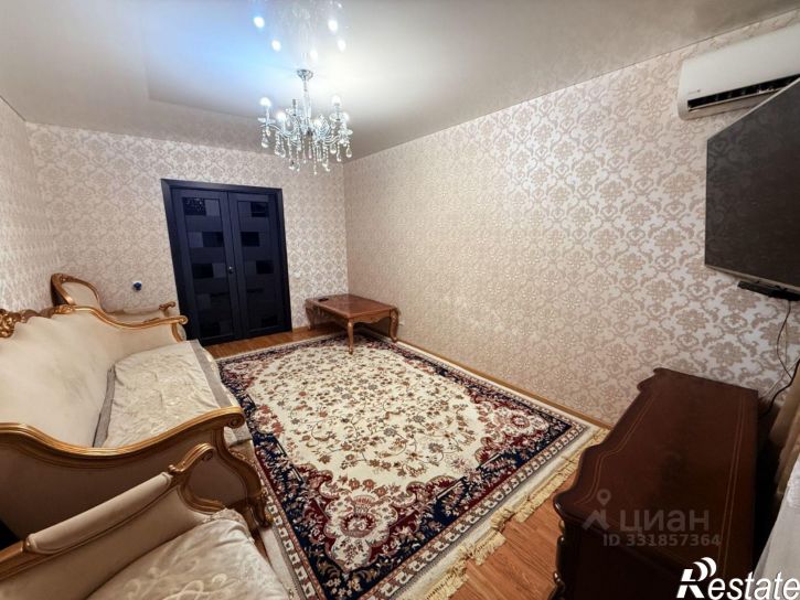 2-комн квартира улица Николая Островского, 156 к3,  д. 156 к3