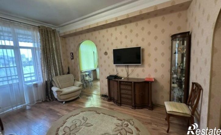 2-комн квартира ул Бурова, 3/10,  д. 3/10