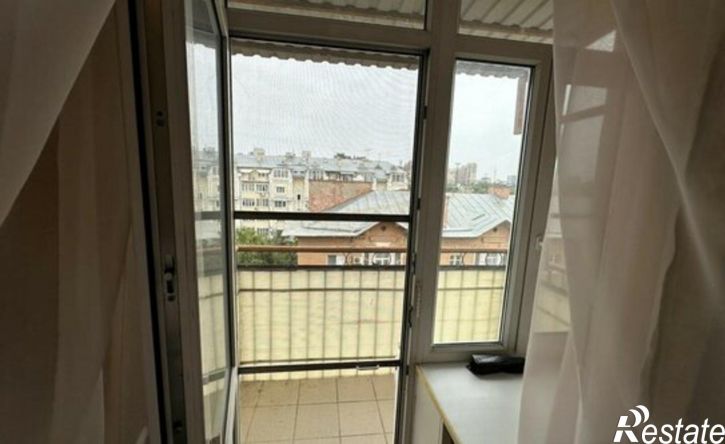 2-комн квартира ул Бурова, 3/10,  д. 3/10