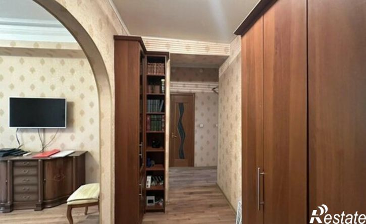 2-комн квартира ул Бурова, 3/10,  д. 3/10